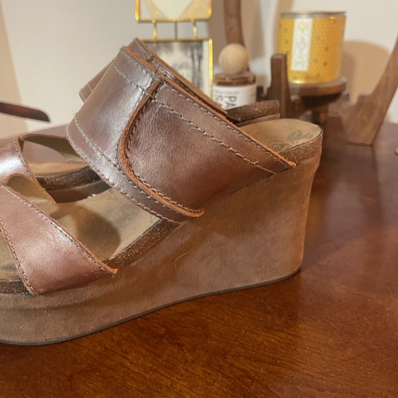 OTBT Women's Brookfield Metallic Leather Wedge Sandals Bohemian Casual 8.5 - Picture 4 of 12